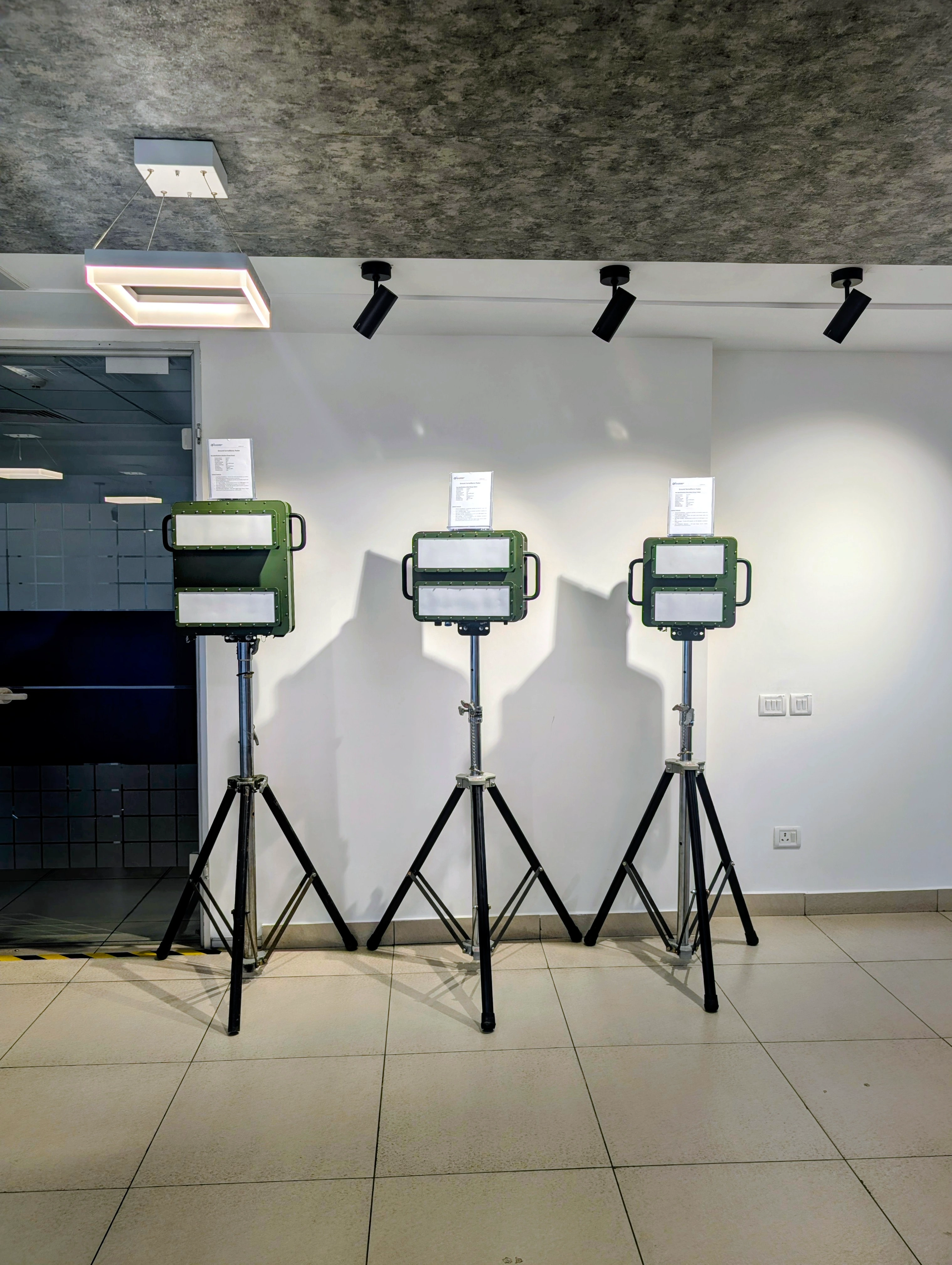 Raddef product gallery image 1