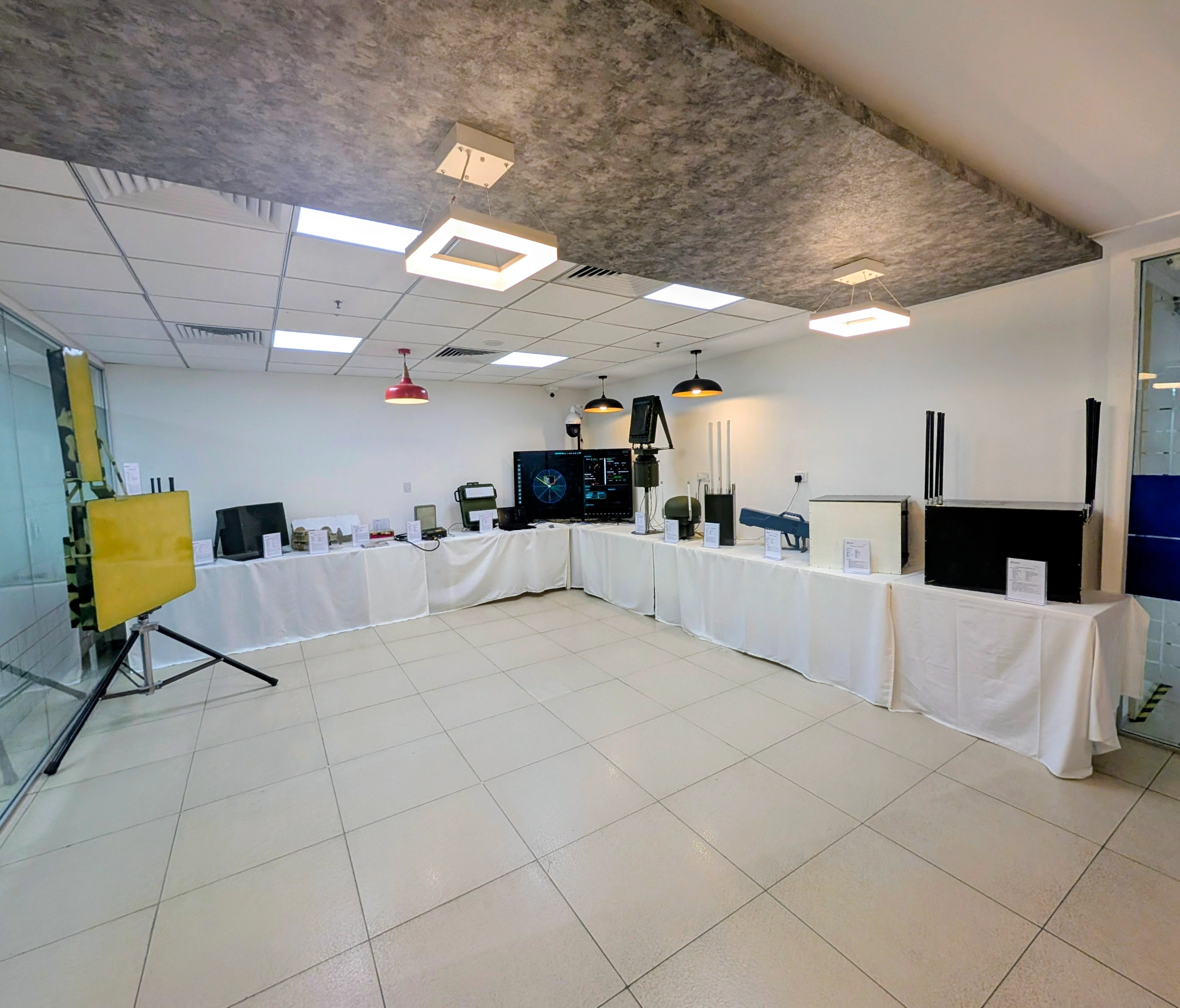 Raddef product gallery image 1